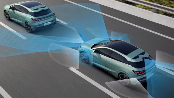 Khi “Mắt Thần” chưa sẵn sàng: bài học đắt giá từ 2,5 triệu xe Trung Quốc triển khai vội vàng công nghệ hỗ trợ lái