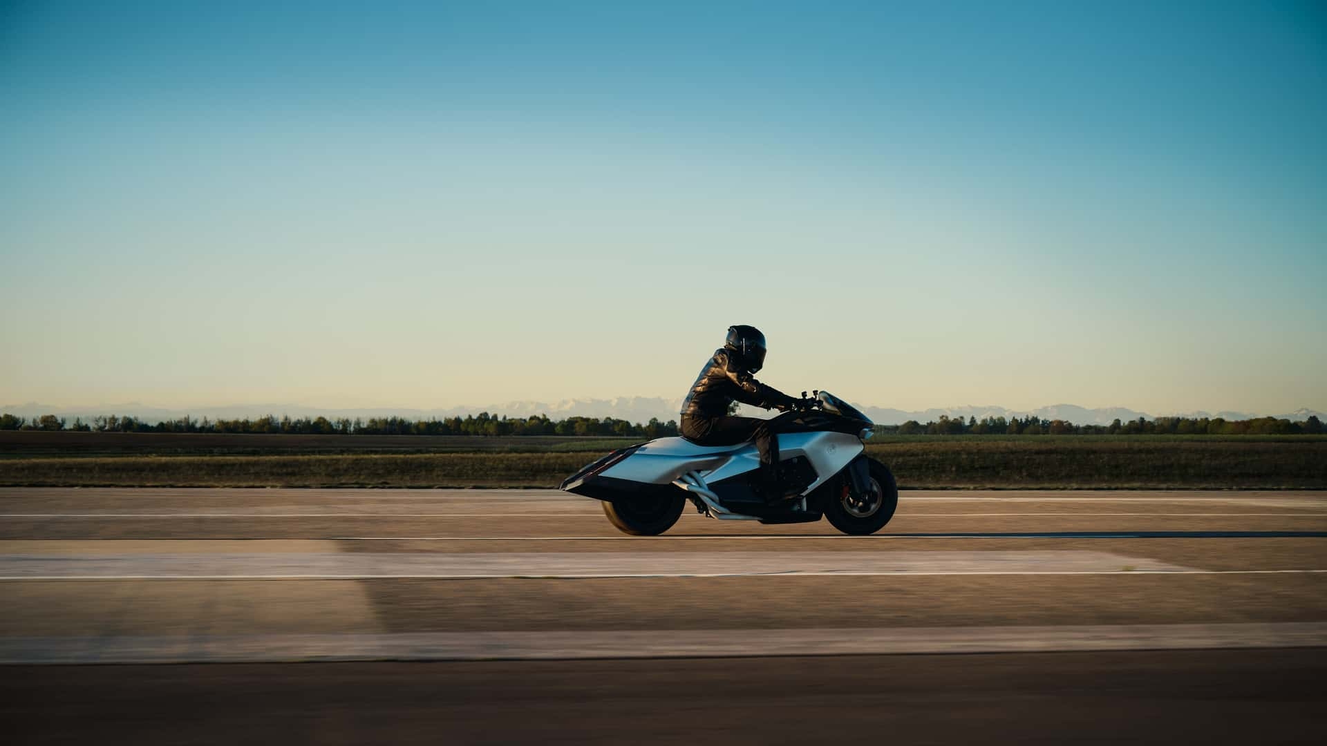 bmw-motorrad-vision-k18-2-1779256185650-17792561859681449925490-1