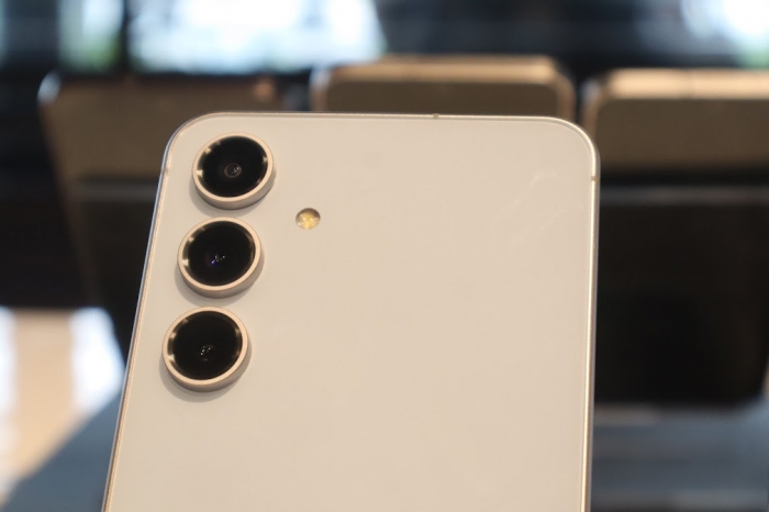 galaxy-s24-fe-5