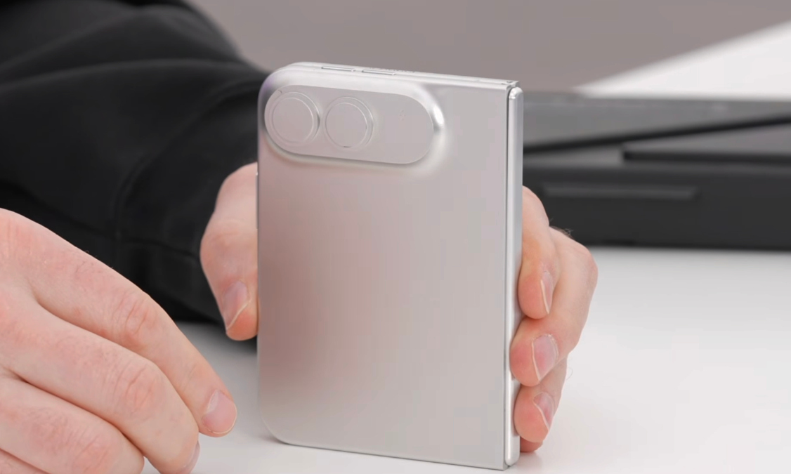 Lộ diện thiết kế gập của iPhone Ultra: Cụm camera dày kỷ lục, thiết kế nhỏ gọn như iPhone 4