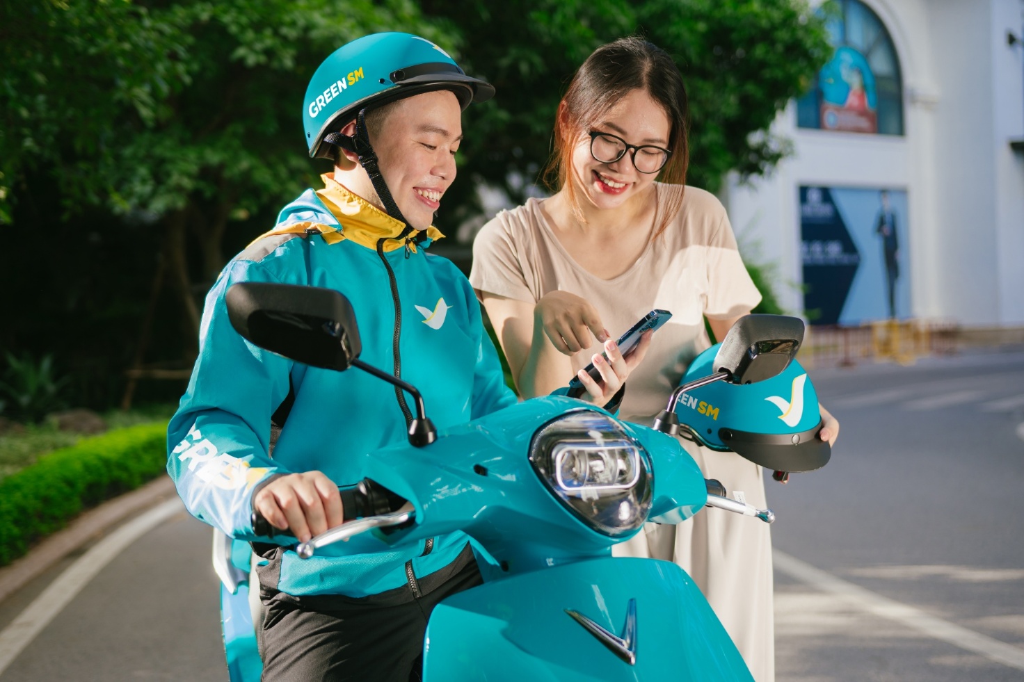 Thu nhập tài xế công nghệ thoát cảnh “may rủi” khi gia nhập Green SM - Ảnh 2. Thu nhập tài xế công nghệ thoát cảnh “may rủi” khi gia nhập Green SM - Ảnh 2.