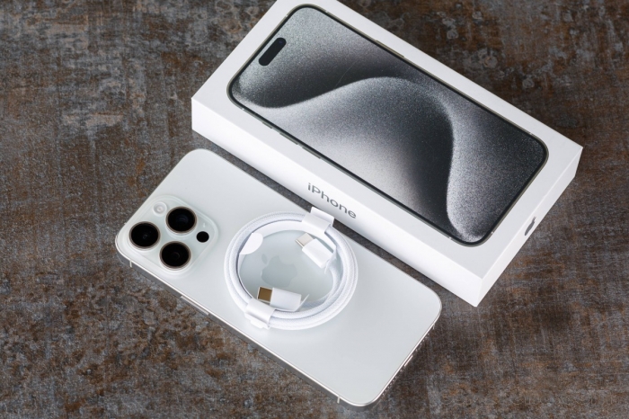 iphone-15-pro-max-2