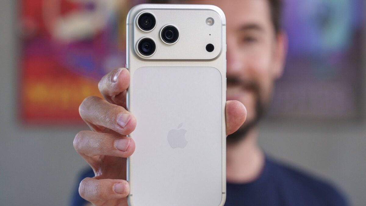 Bảng giá iPhone hôm nay 29/6: Cuối tháng bán rẻ như xả kho, iPhone 17 Pro Max giảm kỷ lục
