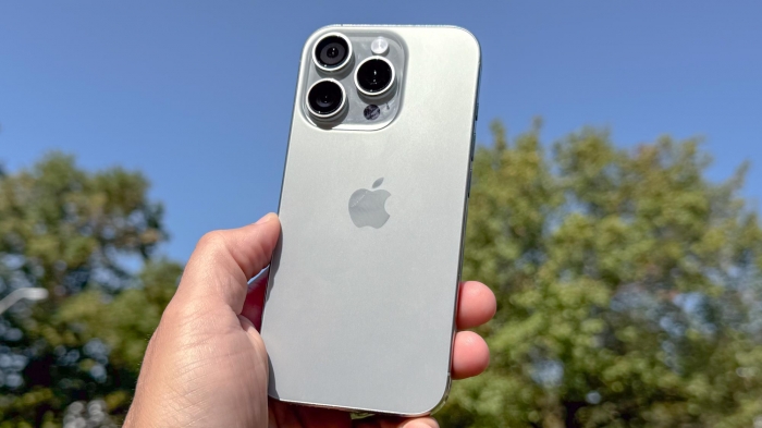 iphone-16-pro-1 iphone-16-pro