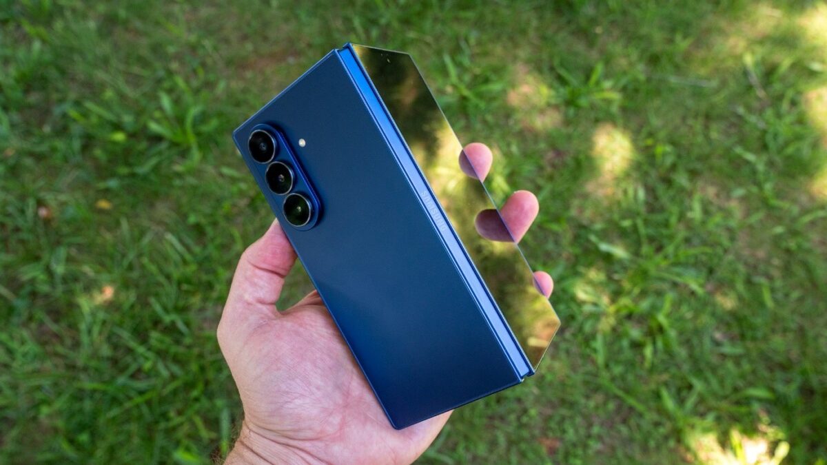 Trước giờ G Galaxy Unpacked 2026: Samsung thay đổi chiến lược điện thoại gập, sẵn sàng nghênh chiến Apple
