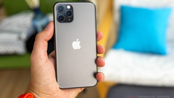 iPhone 11 Pro giảm cực sâu, iPhone 3 mắt giá rẻ nhất Việt Nam, đa năng chẳng kém iPhone 18 Pro