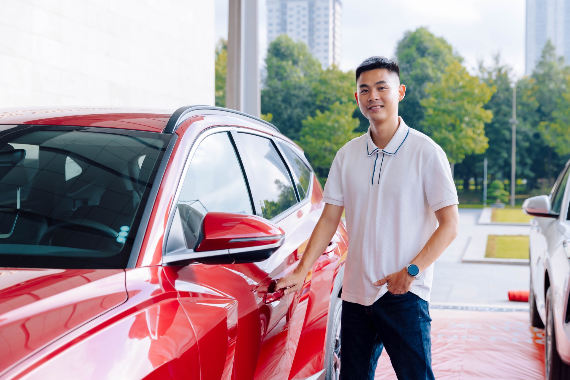Khai mạc VIMS 2026: Khách đến từ trước giờ mở cửa, khu trưng bày và khu lái thử kín người tham quan - Ảnh 17.